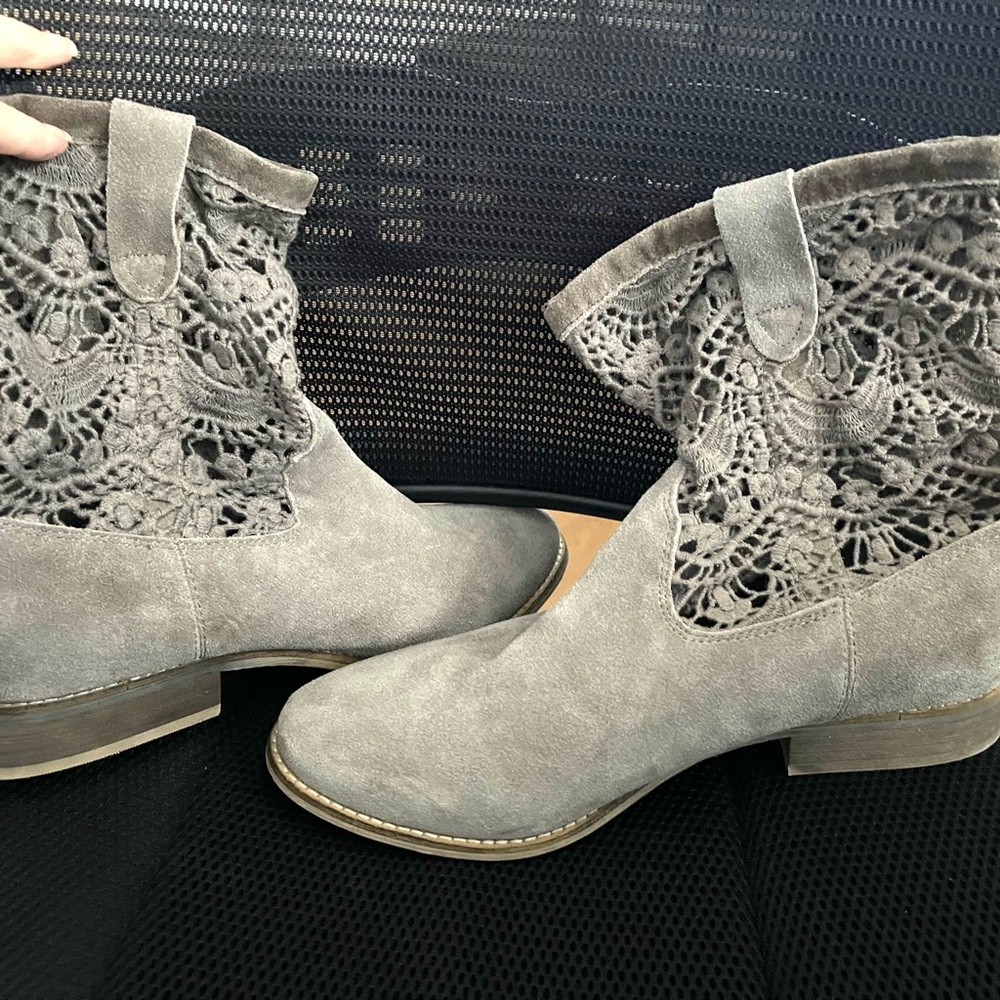 Zigi Girl Suede Leather Crochet Boots NEW SZ 11